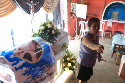 Autoridades del MIES acudieron al domicilio de los deudos para brindar asistencia social.