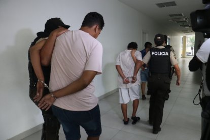 Los maleantes tienen un tatuaje de una rosa que los identifica como miembros del GDO Águilas, clan 8.5.