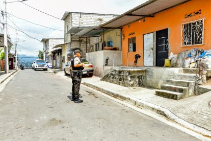 En el sitio aún se observa las huellas del ataque.