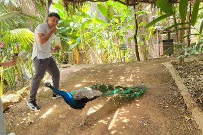 El agente Julio Gaibor es alegre y pasa gran parte del tiempo con su familia, según su padre.