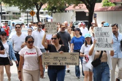 Vecinos de Los Ceibos realizaron una manifestación pacífica el fin de semana pasado.