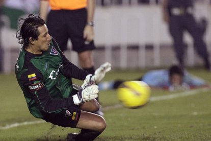 Pepe Pancho Cevallos fue la figura en la definición por penales.