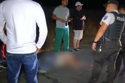 Policías acudieron al sitio al conocer lo sucedido.