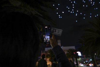 Un show de drones se realizó para celebrar a la cantante
