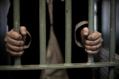 Una pareja fue detenida en un operativo en la Bahía, Guayaquil.