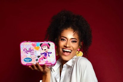 Hace cinco años abrió en redes su tienda virtual de loncheras.