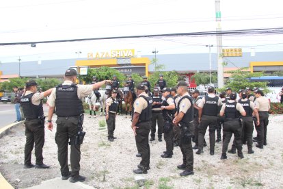 El edificio Plaza Shiva fue intervenido. En el primer piso operan oficinas de multas por fotorradares; en el cuarto, áreas administrativas.