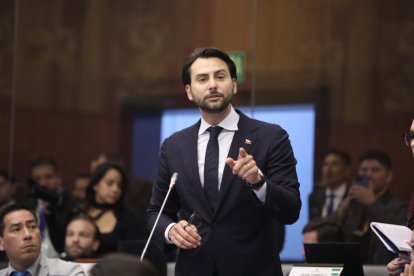 Niels Olsen confirmó el envío de la ley al Registro Oficial tras su aprobación.