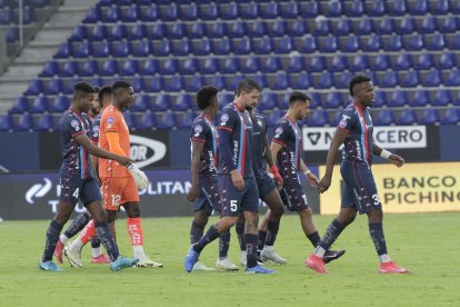 En El Nacional consideran que han sido perjudicados por las decisiones arbitrales.