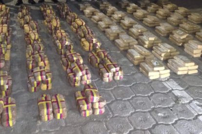 La sustancia estaba distribuida en paquetes, dentro de cajas.