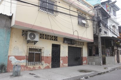 En esta vivienda, al sur de Guayaquil, ocurrió el brutal crimen.