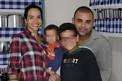 Camilo Aldebaran, acusado de asesinar a su familia, fue presionado por su novia para cometer el crimen.