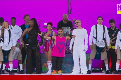 Emmanuel Kelly se presentó en el show de entre tiempo de la final del Mundial de Clubes 2025.