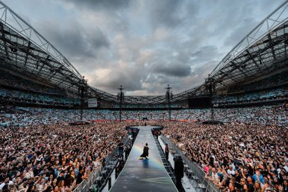 Emmanuel Kelly ya se había presentado junto a Coldplay.