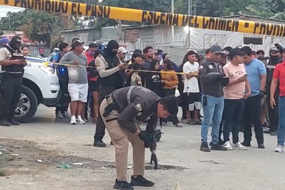 La Policía llegó al sitio del crimen.