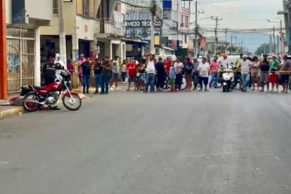 Moradores asombrados por el asesinato a plena luz del día.