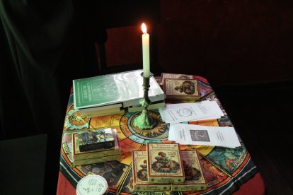 Hubo elementos de magia natural y alquimia mental en el evento gótico.