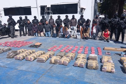 Las autoridades aseguran que los detenidos buscaban controlar el microtráfico en la Sierra Centro.