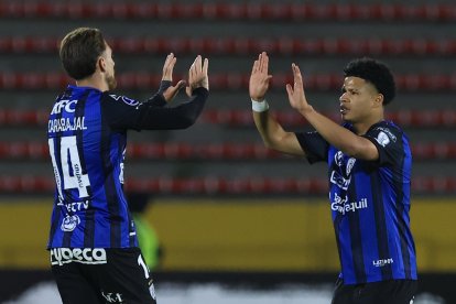 Los Rayados del Valle son líderes del torneo nacional con 40 puntos, cuatro más que Liga de Quito, su inmediato perseguidor.