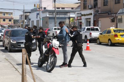 Operativos en Vernaza Norte tras robo viral.