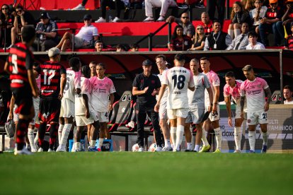 Erik Ten Hag debutó como técnico de Bayer Leverkusen.