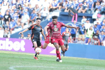 Emelec está en la décima posición de la tabla de la LigaPro Ecuabet 2025.