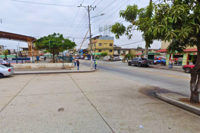 Sauces 2, sector en que habita Gustavo, se ha vuelto muy movido y populoso con el paso de los años. El sector es muy comercial.