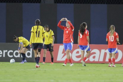 Chile logró remontar el partido a Ecuador.