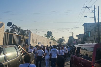 Familiares realizaron un plantón afuera de la Unidad de Policía del Sur.