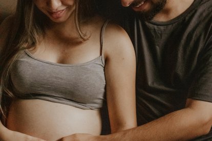 Los embarazos sin visitas médicas pueden ocasionar complicaciones en la salud.