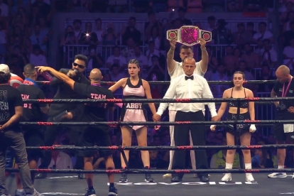 Roro y Abby se enfrentaron en La Velada del Año 5.