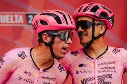 Rigoberto Urán y Richard Carapaz volverán a compartir en el Giro de Rigo.