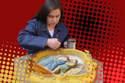 Paulina Ramírez restauró unas imágenes del templo como promesa porque su padre tuvo una recuperación en salud.