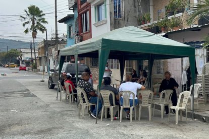 Los restos de la joven fueron velados en su domicilio.