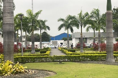 El traslado de los cuerpos se realizó al interior del Instituto de Medicina Legal.