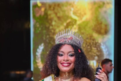 La elección de la Reina de Esmeraldas abrió eventos por las fiestas del cantón.