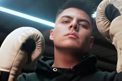 Kike Jav es un empresario e influencer ecuatoriano de 26 años