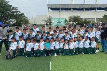 El equipo Los Diamantes participa con 3 categorías.