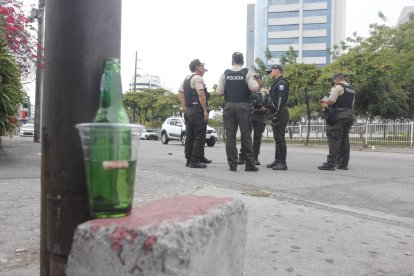 Policías acudieron al punto para investigar el suceso.