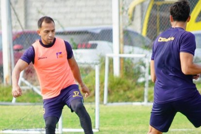 Delfín se encuentra en el limbo de la tabla de posiciones.