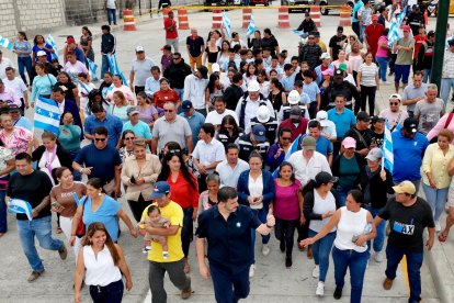 Aquiles Álvarez, alcalde, recorrió la nueva vía.
