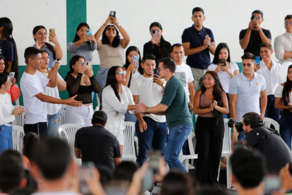 Jóvenes en Acción 2025: participantes recibirán USD 400 mensuales por pasantías en instituciones públicas del Ecuador.