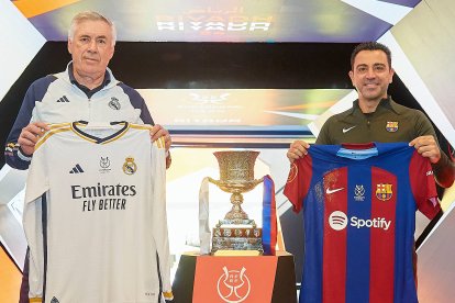 Con Xavi (d) regresaron los títulos al FC Barcelona.