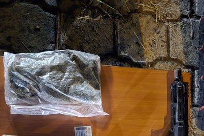 Las evidencias halladas en poder del sospechoso.