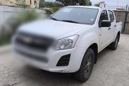 Una camioneta fue recuperada por los gendarmes.