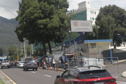 El cadáver permanece en el Departamento de Medicina Legal de la capital.