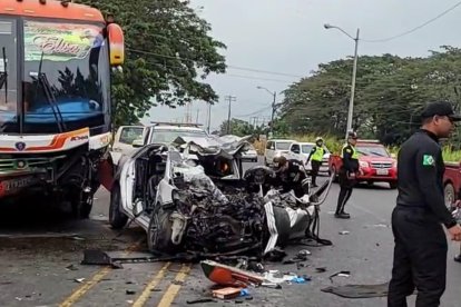El policía murió de forma instantánea.