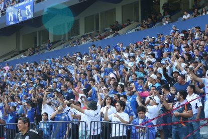 El partido se disputó con alta intensidad, pese a la expulsión temprana en el cuadro eléctrico.
