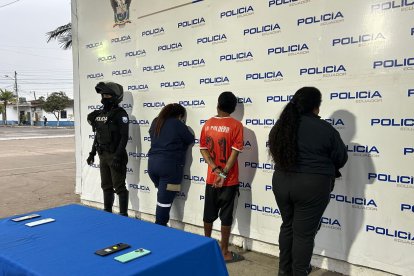 Según la policía, las guardias de seguridad fotografiaban a los médicos para extorsionarlos