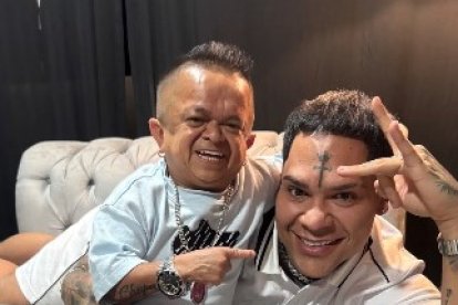 Jorgito Guayaco se muestra cercano con el rapero 'chanteador' Almigthy.